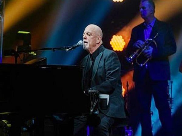 Billy Joel Yeni Belgeselde Zorluklara, Yaşam Mücadelelerine Açılıyor