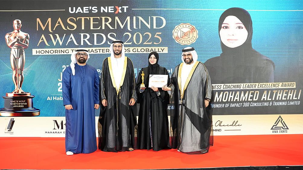 Dr. Samah Mohamed Ali Althehli, BAE'nin Bir Sonraki Mastermind Ödülleri 2025'te ‘En ilham verici Mutluluk Koçluğu Lideri'ni Kazandı