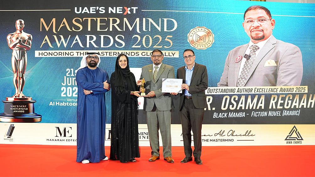Dr. Usame Regaah, BAE'nin Next Mastermind Awards 2025'te 'Üstün BAE Yazar Mükemmellik Ödülü'nü Kazandı