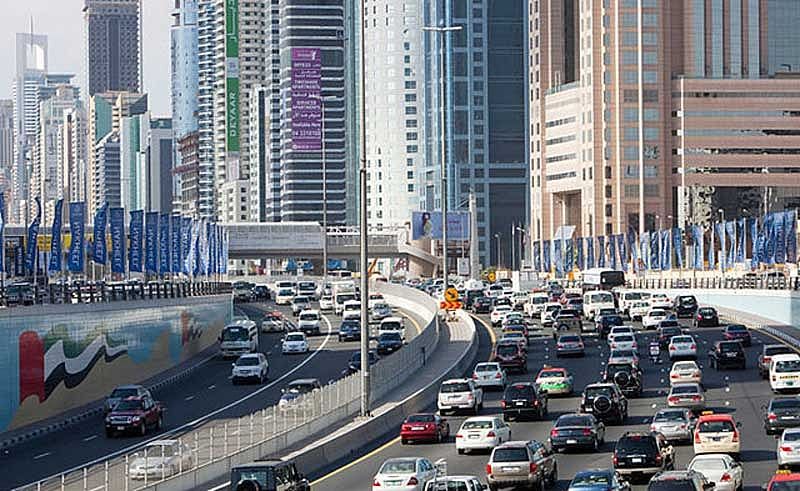 Dubai Polisi Ras Al Khor Caddesi'ndeki Kaza Konusunda Uyardı, Ekstra Dikkat Çağrısı Yaptı