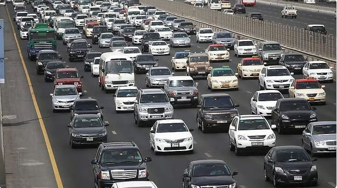 Dubai: Rabat Caddesi Köprüsü Yakınlarındaki E311'de Kaza; Trafik Gecikmeleri Bekleniyor