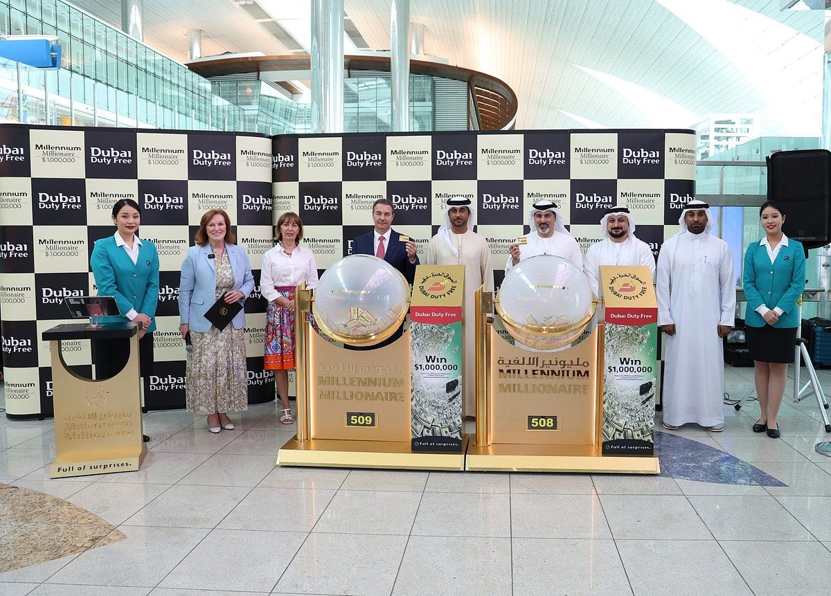 Dubai'deki Hintli Göçmen, 6 Yıllık Gümrüksüz Çalışmanın Ardından Meslektaşlarıyla 1 Milyon Dolar Kazandı
