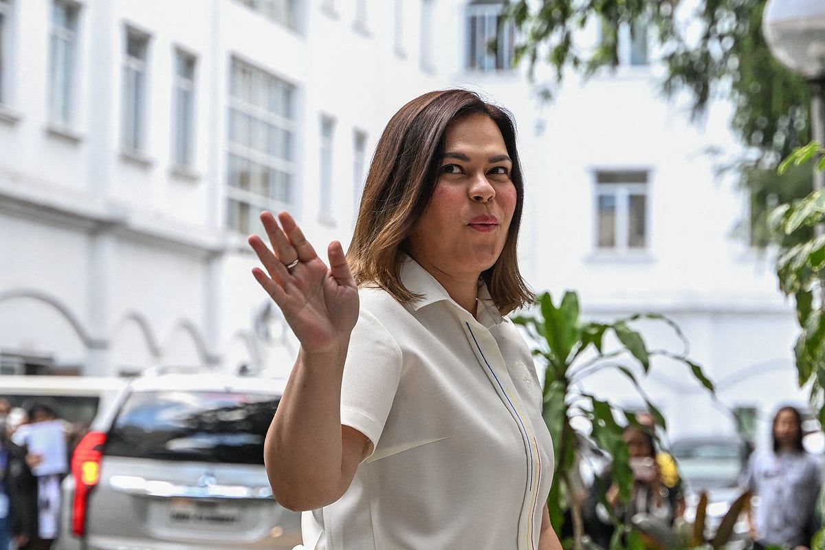 Filipin Yüksek Mahkemesi, Başkan Yardımcısı Duterte Aleyhindeki Görevden Alma Şikayetini İptal Etti