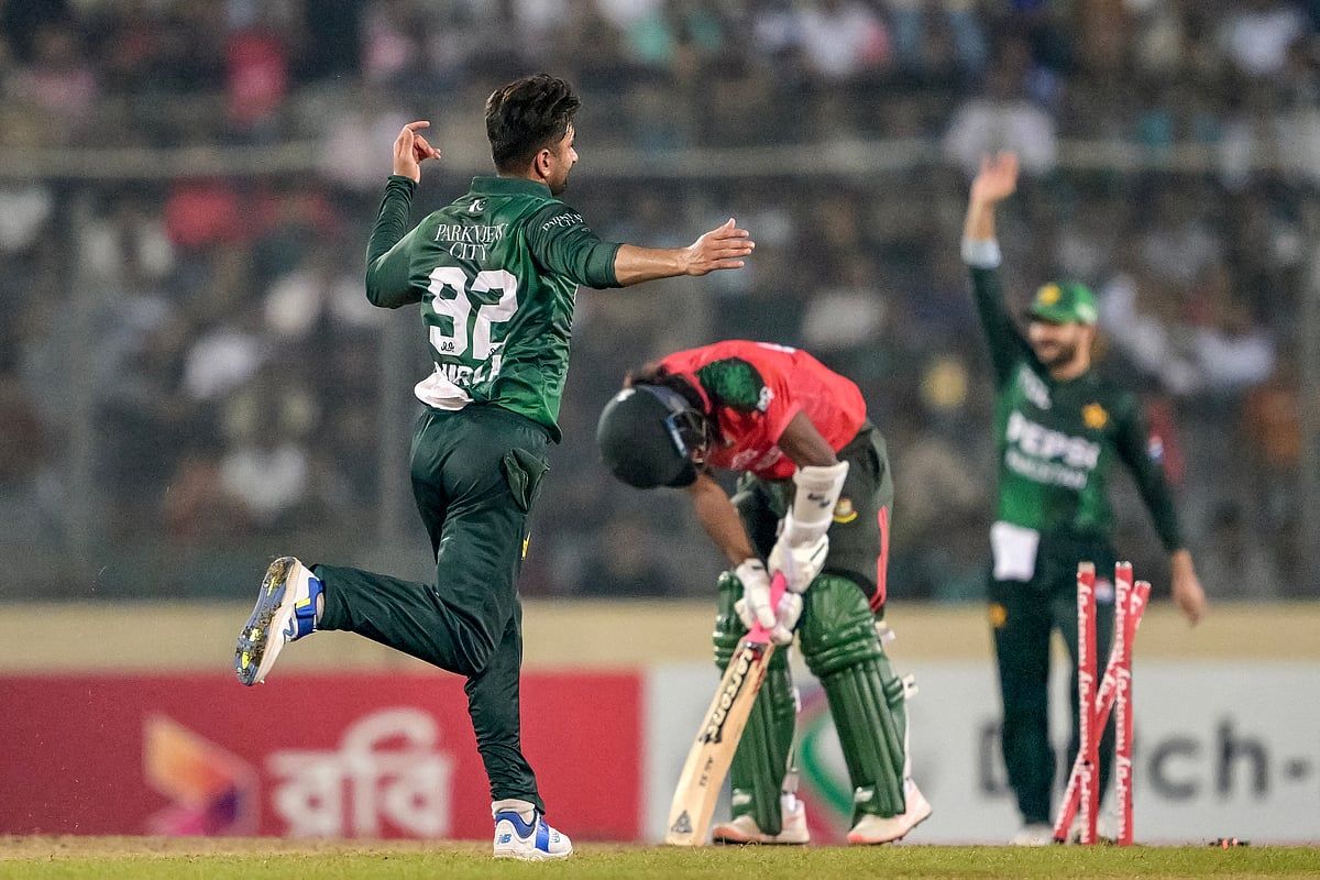 Mirza, Pakistan'daki Farhan Yıldızı Kazandı Ama Bangladeş T20 Serisini Aldı