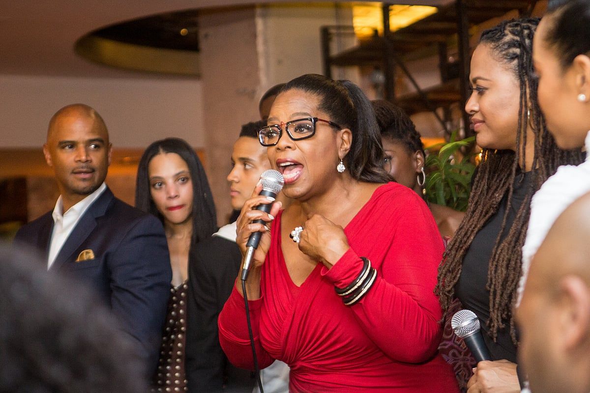 Oprah Winfrey, Tsunami Uyarısı Nedeniyle Hawaii Yolunu Kapattığı İddialarını Reddetti