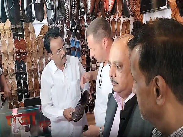 Prada Ekibi Kolhapur'a Gidiyor: Telafi mi, Halkla İlişkiler Dublörlüğü mü?