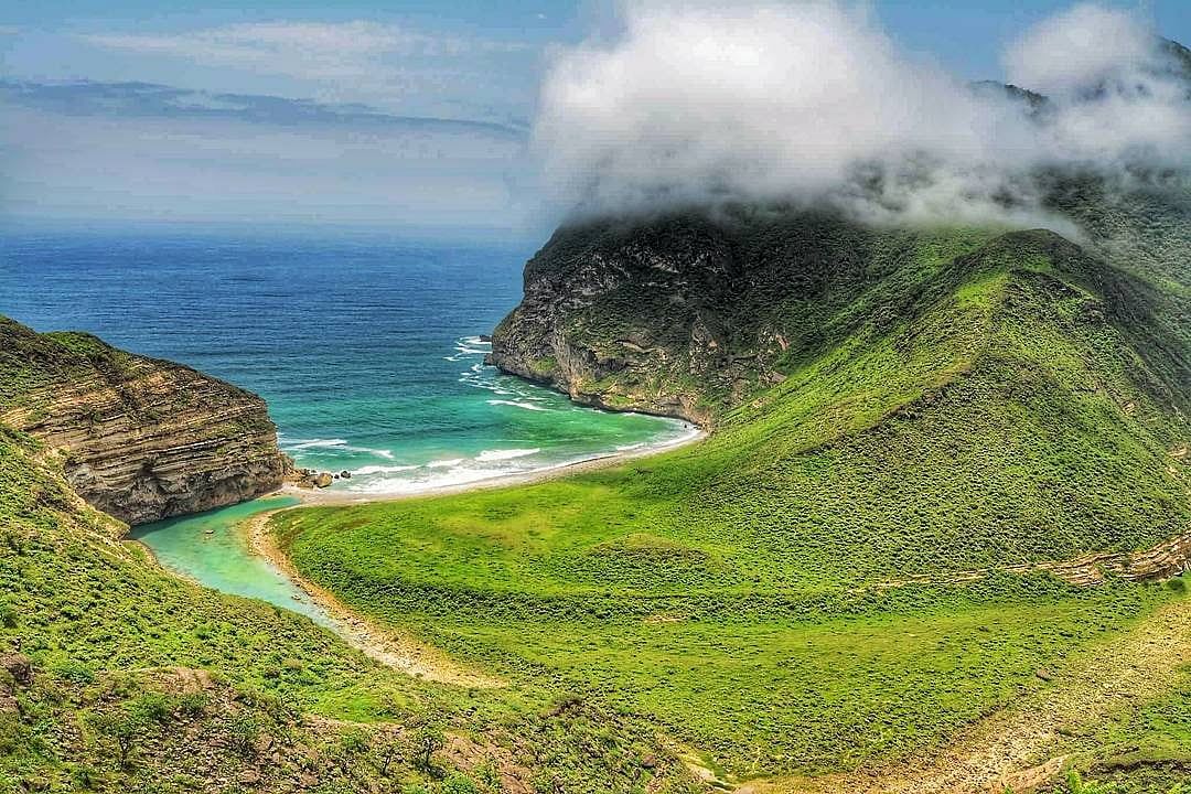 Salalah'a Bir Gezi Mi Planlıyorsunuz? BAE Yolcuları Dhofar Kazasından Sonra Güvenlik ipuçlarını Paylaşıyor
