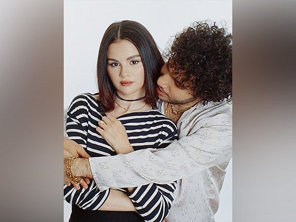 Selena Gomez Düğününü Büyük Bir Pasta Olmadan Planlıyor