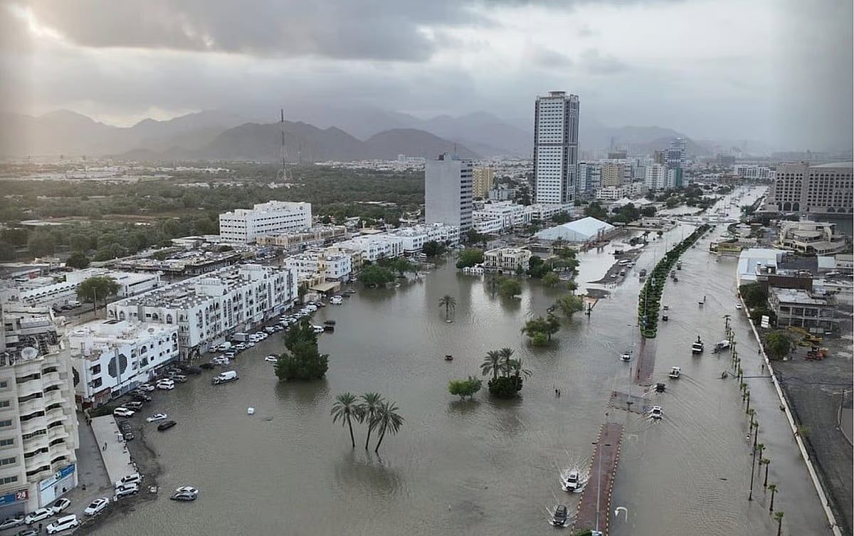 Son 27 Yılın En Şiddetli Yağışı: Fujairah 3 Yıl Önce Bu Gün Sellerle Nasıl Savaştı