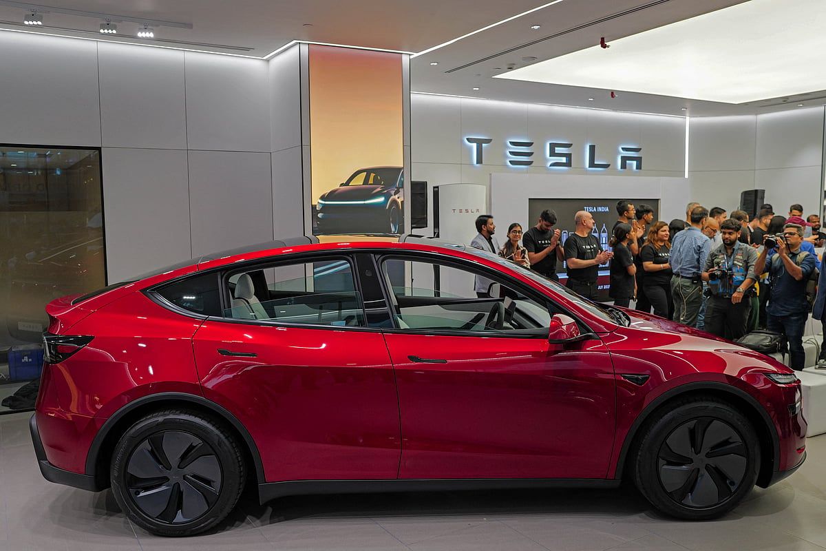 Tesla, Hindistan'a Mumbai'deki İlk Showroomla Giriş Yaptı