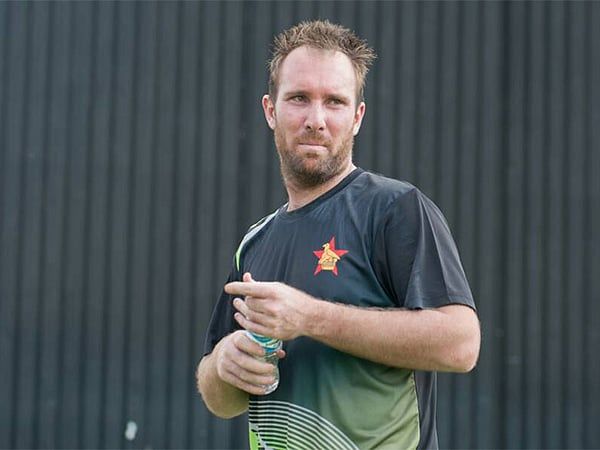 Zimbabwe'den Taylor, Yolsuzluk ve Uyuşturucu Yasağının Ardından Geri Dönecek