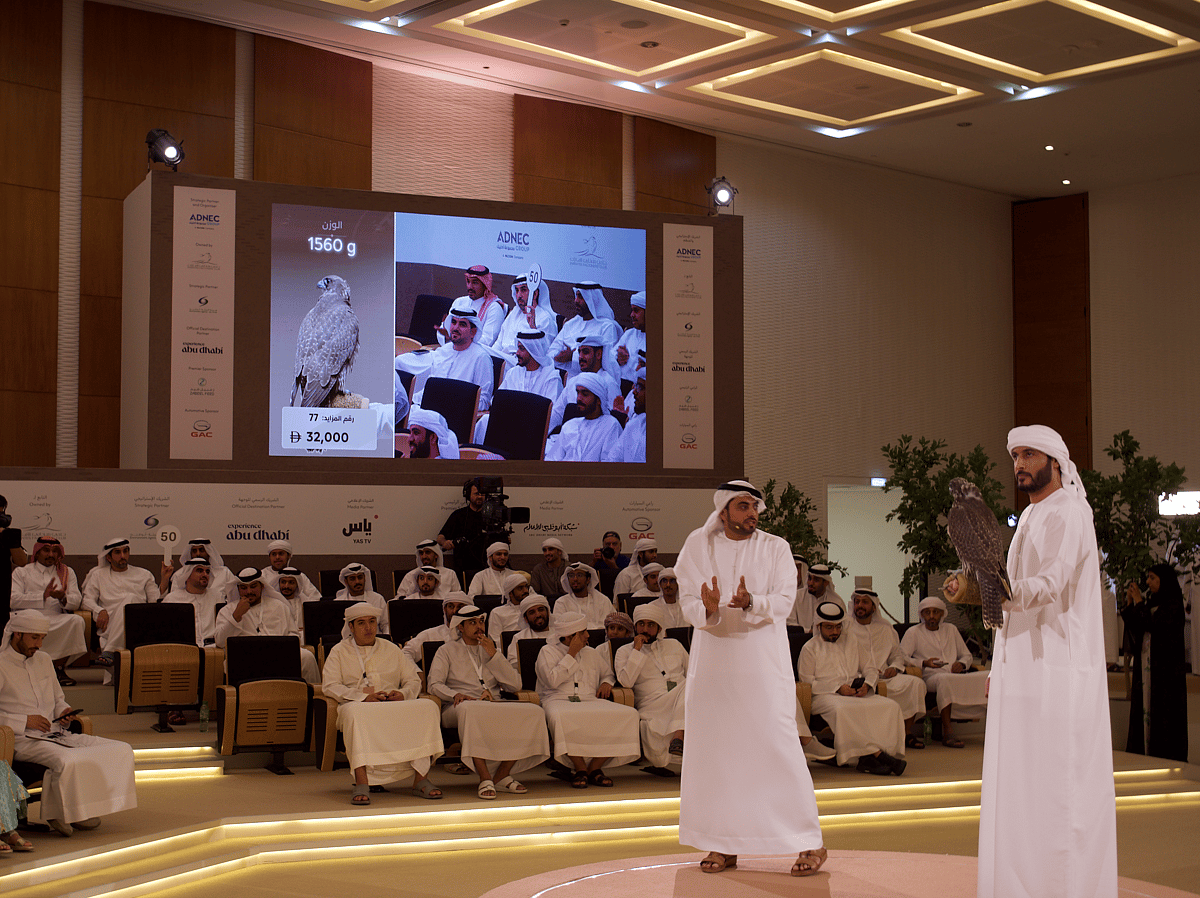 Adihex 2025: Şahinlerin Fiyatı Nadir Sanat Eserleriyle Karşılaştırılıyor