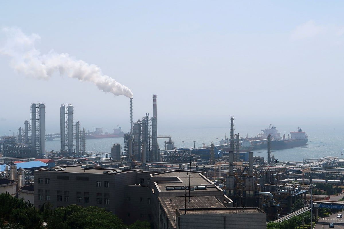 Analistler, Hintli Talebin Düşmesinin Ardından Çinli Rafinerilerin Rus Petrolünü Süpürdüğünü Söylüyor