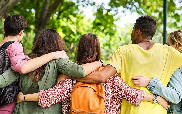 BAE: Öğrenciler A Düzeyinde Sonuçlar Alıyor; Okullar Rekor Gelişmeler Görüyor