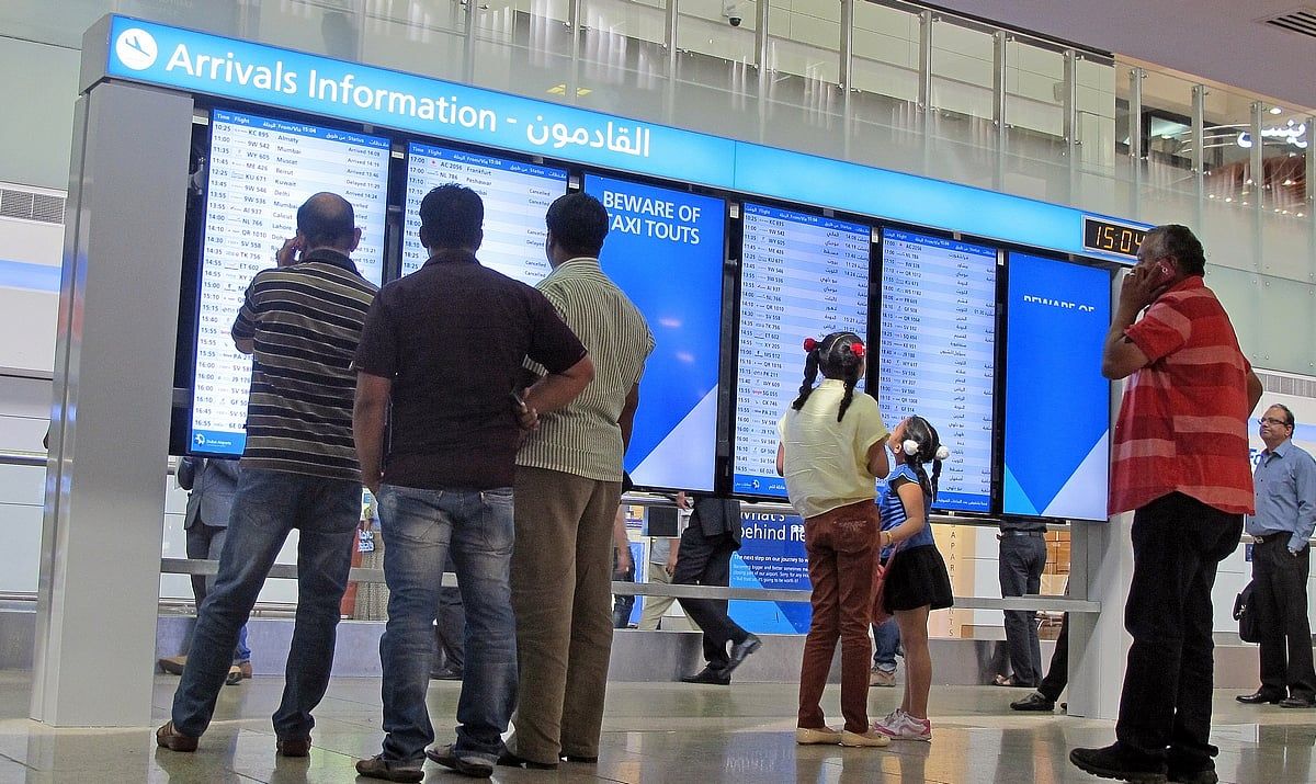 BAE Uçuşları: Sakinler Seyahat Tüyolarını Kullanarak Uçak Biletlerinde 2.700 Dh'ye Kadar Tasarruf Sağlıyor