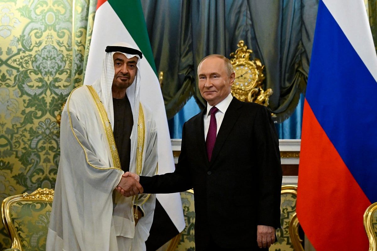 Bakın: BAE Başkanı Şeyh Muhammed Rusya'ya Geldi, Putin ile Görüştü