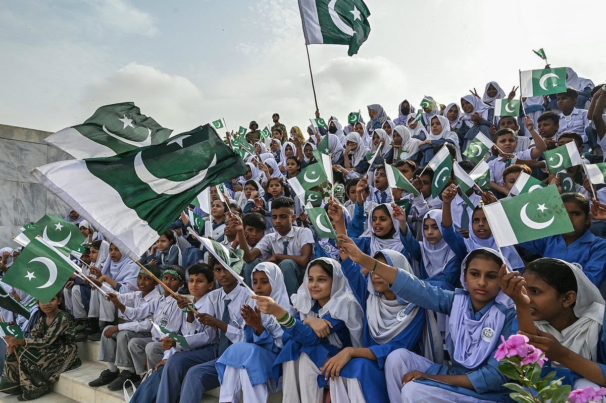 Başbakan Şerif, Pakistan'ın Hindistan İhtilafından Sonra Yeni Füze Gücü Kuracağını Söyledi