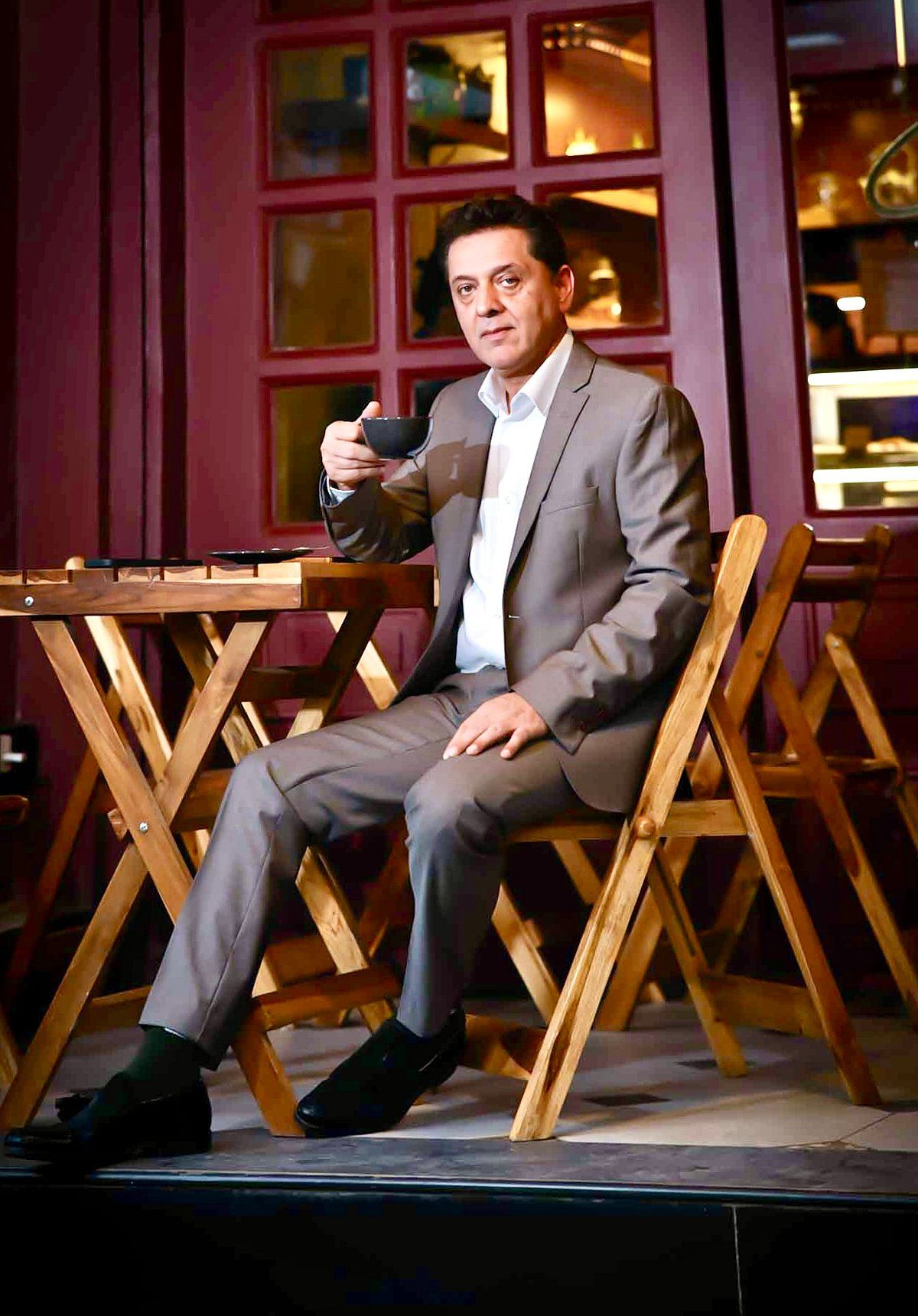 Bollywood Yıldızları için Dubai Merkezli Zihin Koçu Arfeen Khan, Kalbi Dinleme Üzerine