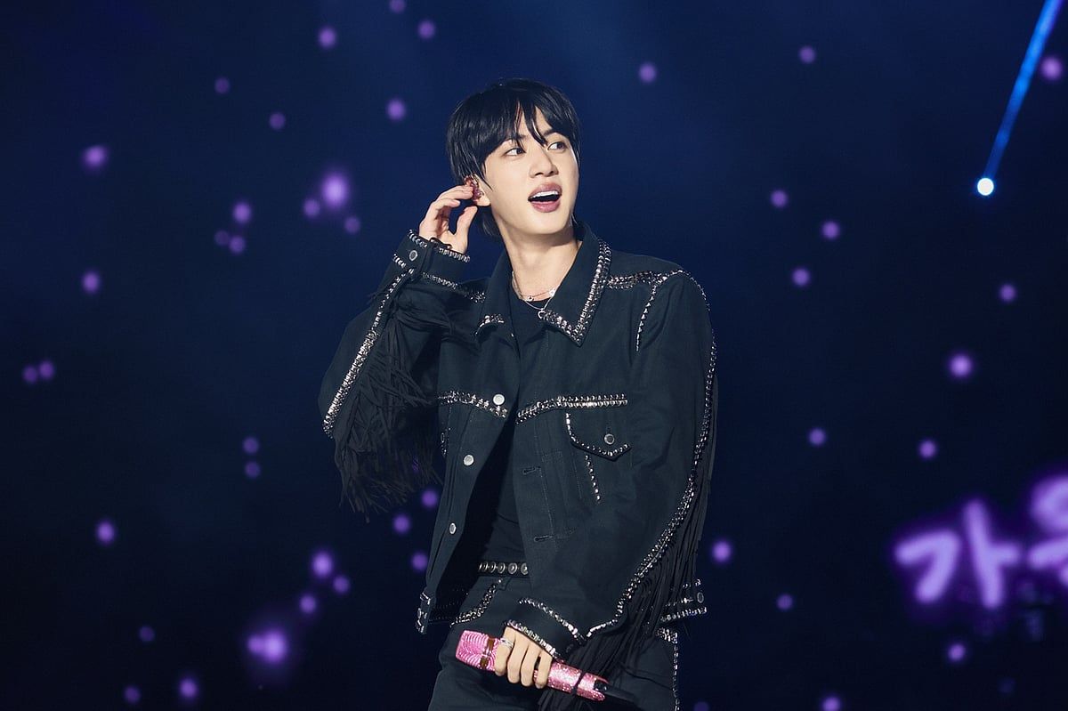 Bts Üyesi Jin'in Solo Dünya Turu Finali, Seçkin BAE Sinemalarında Canlı Yayınlanacak