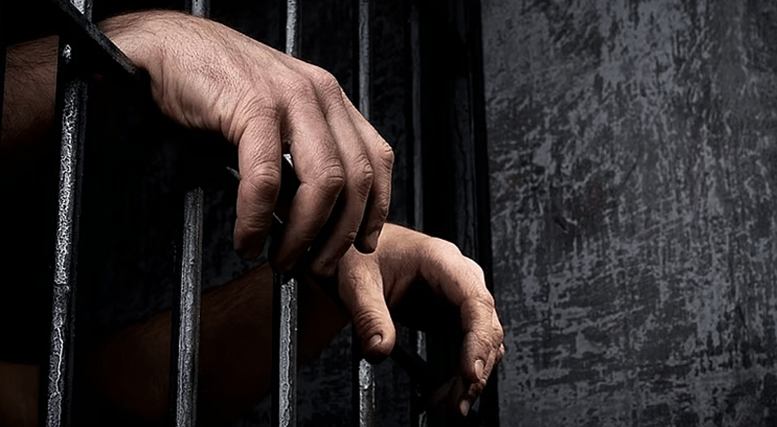 Dubai: 12 Üyeli Çete Şirket Ofisinde Silahlı Soygundan Hapse Atıldı