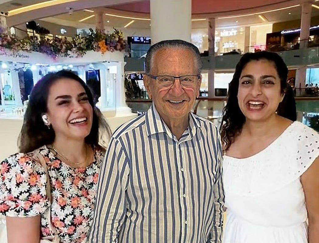 Emirates Ekibiyle Dubai Alışveriş Merkezi Özçekimleri: 5 Kez Yargıç Frank Caprio Sakinlerin Kalbini Kazandı