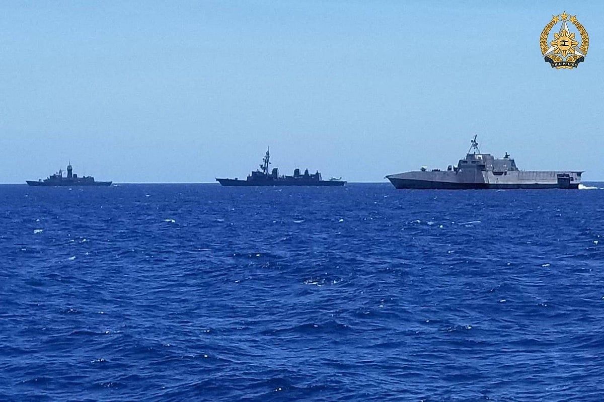 Filipinler, Avustralya ve Kanada, Güney Çin Denizi'nde Ortak Yelken Açtı