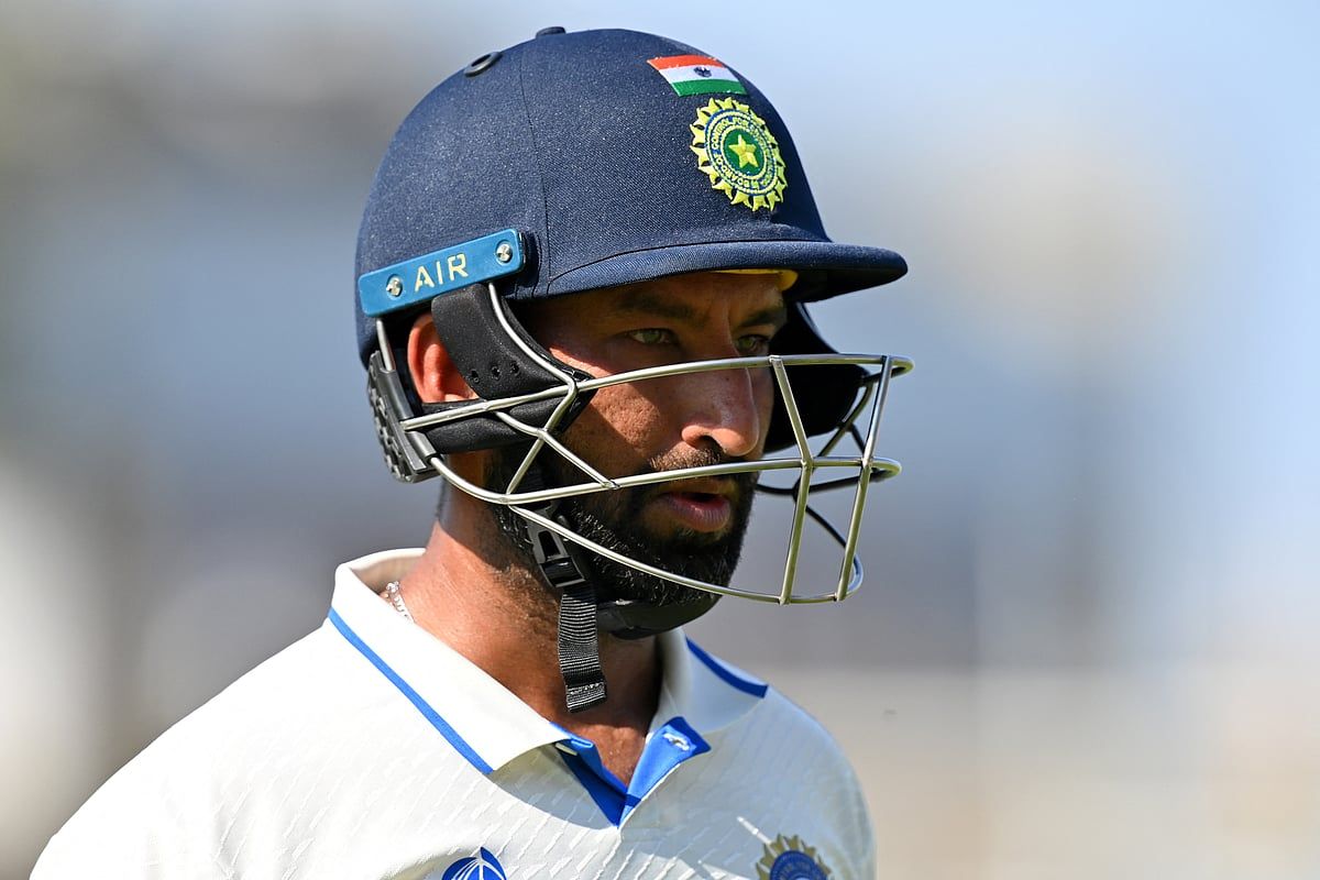 Hintli Topa Vuran Oyuncu Cheteshwar Pujara Uluslararası Kriketten Emekli Oldu