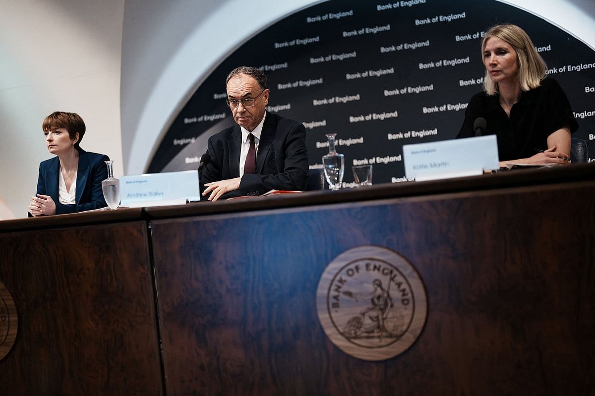 İngiltere Merkez Bankası, Dar 5-4 Oylamadan Sonra Oranları %4'e Düşürdü
