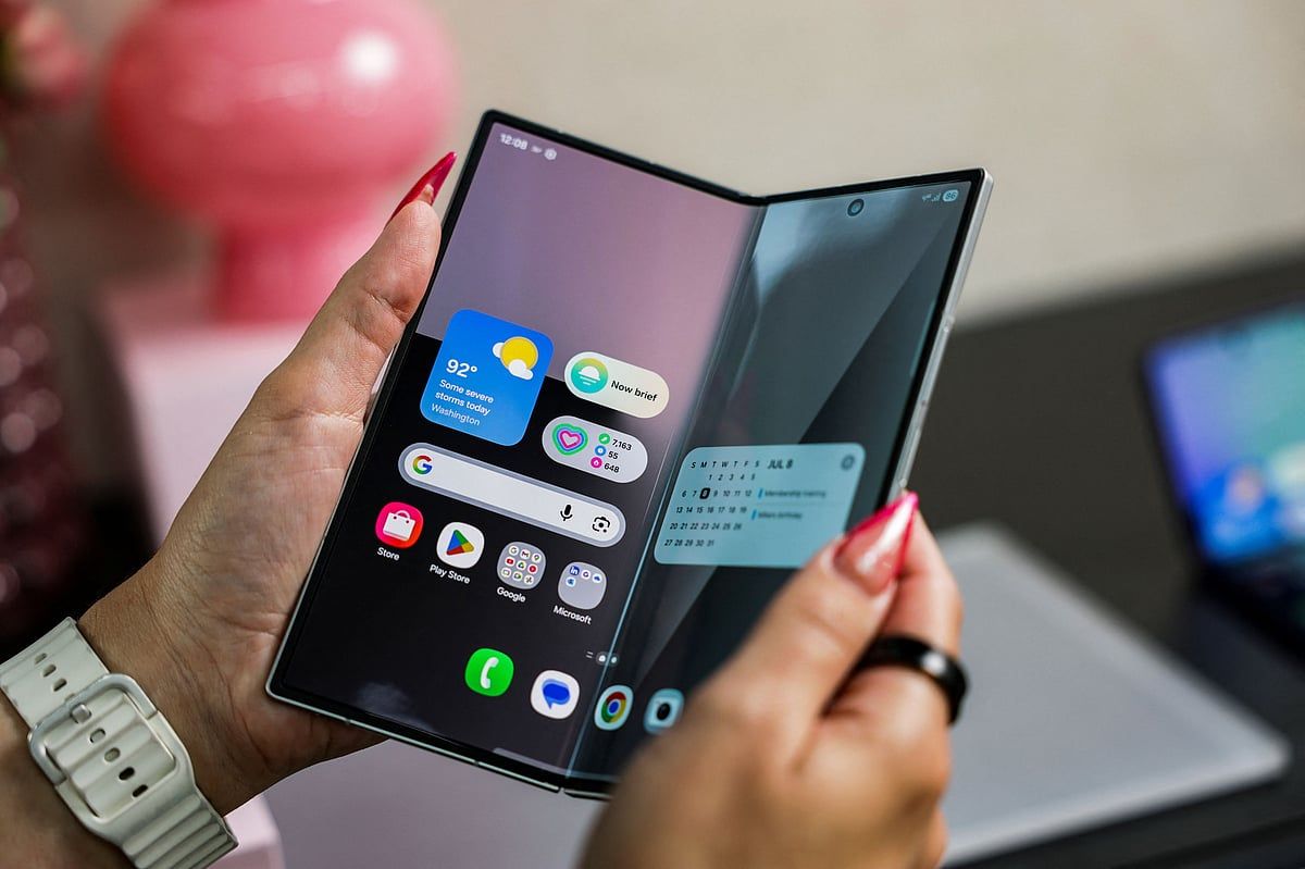 İzleyin: Samsung Galaxy Z Fold 7'yi 200.000'den Fazla Kez Katladığınızda Ne Olur?