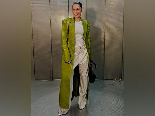 Jessie J, Meme Kanseri Ameliyatından Haftalar Sonra Hastaneye Kaldırıldı