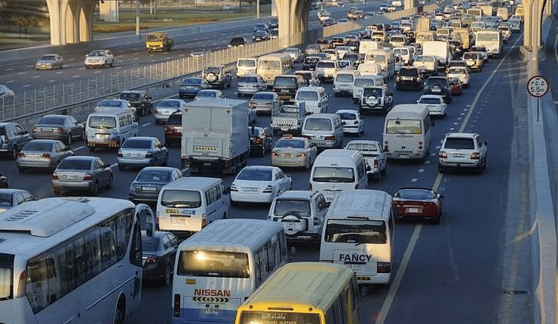 Kara Nokta Azaltma: BAE Sürücüleri ‘Kazasız Gün’ için Yol Alışkanlıklarında 'Sıfırlama Düğmesine' Basacak