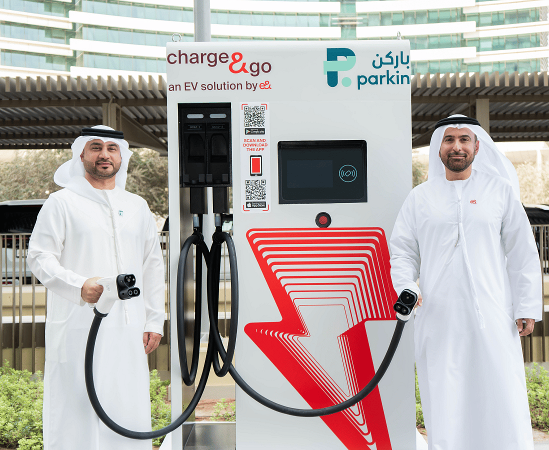 Parkin, E &amp; Dubai'de 200 Ultra Hızlı Ev Şarj Cihazının Kullanıma Sunulduğunu Duyurdu