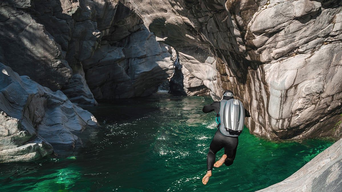 Saatte 180 mil Hızla Su Altında Uçun: Dünyanın ilk Sualtı Jetpack çılgınlığı içinde