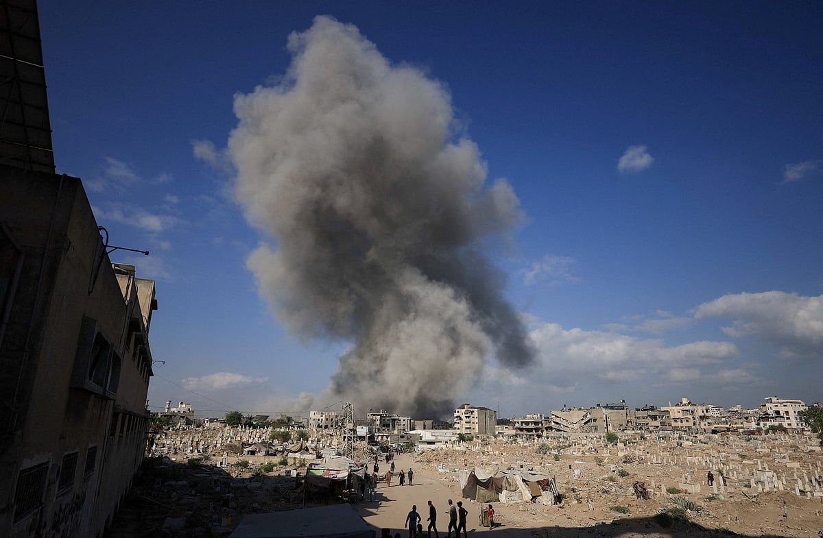 Sağlık Görevlileri, İsrail'in Gazze Kentine Yönelik Bombardımanı Artırdığını, 16 Kişinin Öldüğünü Söyledi