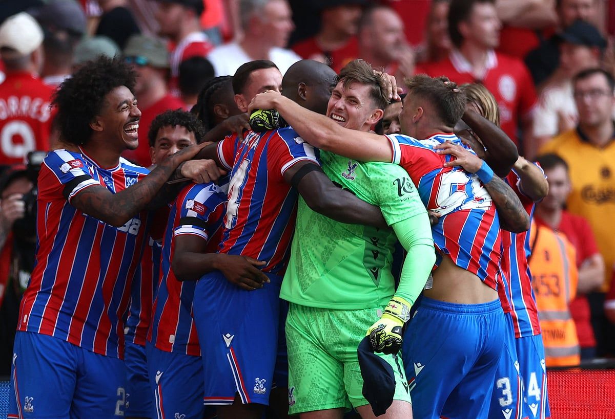 Saray olarak Kahraman Henderson, Community Shield'ı Kazanmak için Çatışmada Liverpool'u Yendi