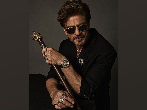 Shahrukh Khan Sağlık Güncellemesini Paylaşıyor, 'Kral' Üzerindeki Çalışmaların Yakında Devam Edeceğini Doğruladı
