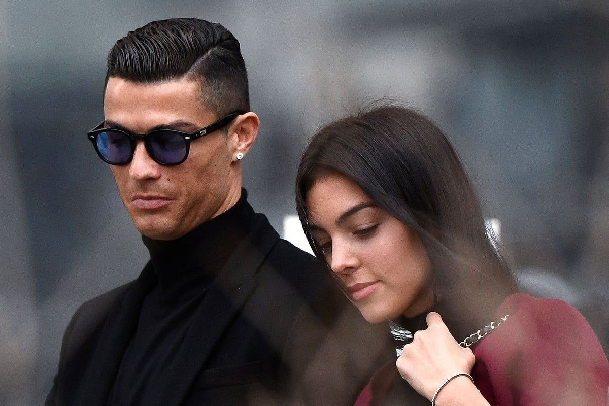 'Siuuuu Dedi': Hayranlar, Ünlüler Cristiano Ronaldo'ya, Georgina Rodriguez'in Nişanına Tepki Gösterdi