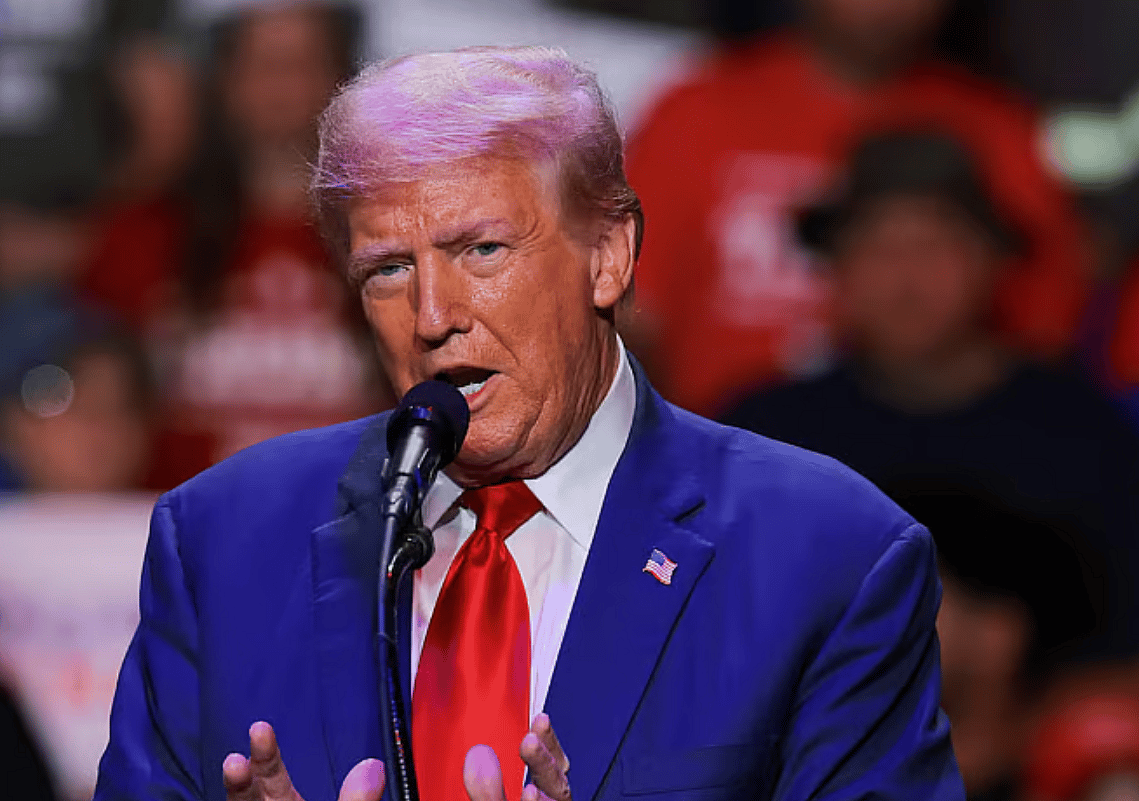 Trump, Bir Hafta İçinde Yürürlüğe Girecek Düzinelerce Ülkeye Tarife Emri Verdi