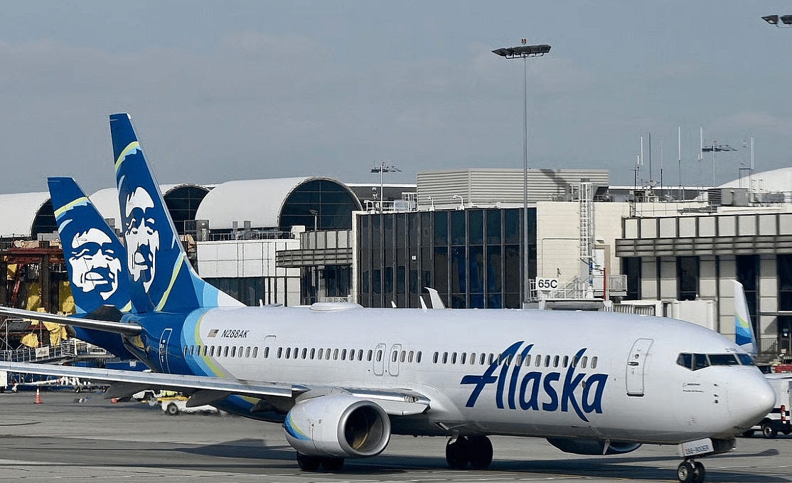 Uçuş Görevlileri Alaska Airlines Max 9 Panel Patlaması Olayı Nedeniyle Boeing'e Dava Açtı: Basında Çıkan Haberler