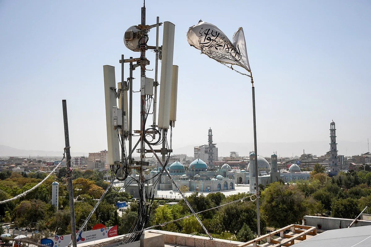 Afganistan, Taliban'ın Fiber Optik Ağları Kesmesiyle Büyük Bir İletişim Kesintisinden Etkilendi