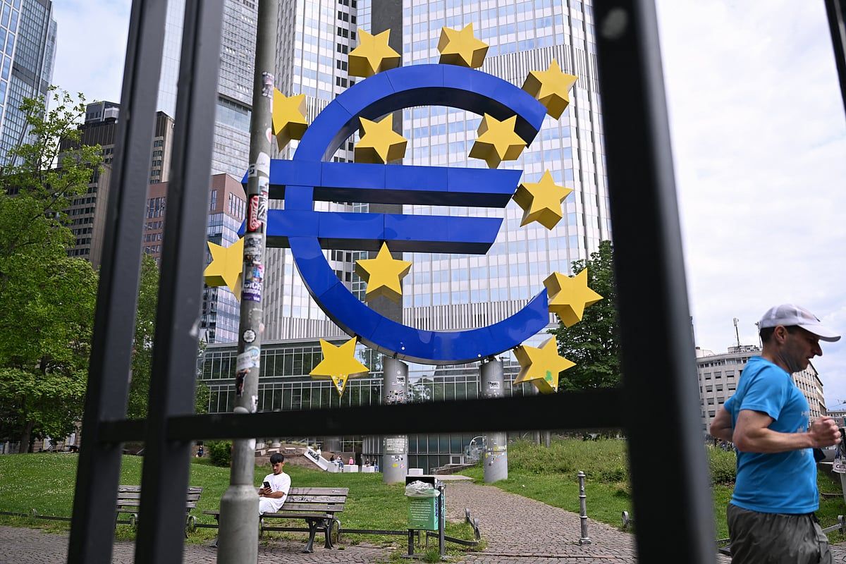 Alfabeden Vizeye, ABD Devleri Euro Cinsinden Tahvil Artışını Artırıyor
