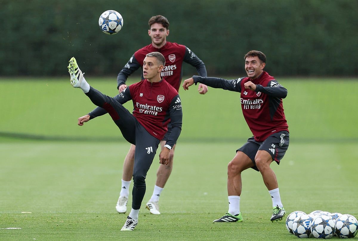 Arsenal Eye Şampiyonlar Ligi Yenilenen Hücumla Hücum Ediyor
