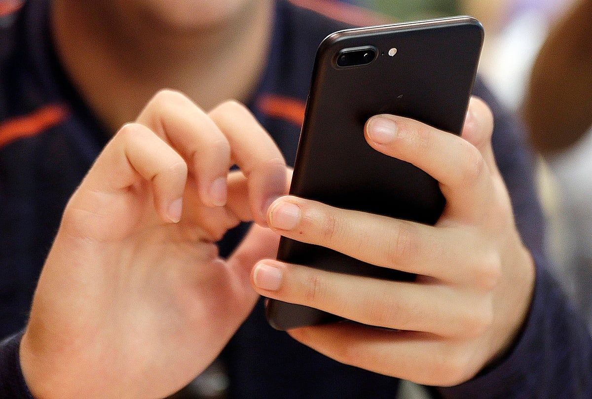 BAE İnternet Yavaşlaması: Kızıldeniz Kablolarının Düzeltilmesi Aylar Alabilir, Diyor Uzman