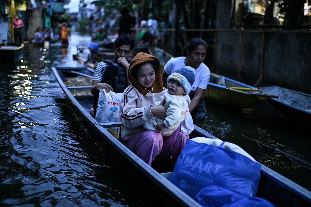 Bualoi Tayfunu Vietnam ve Filipinler'de Onlarca Kişiyi Öldürdü