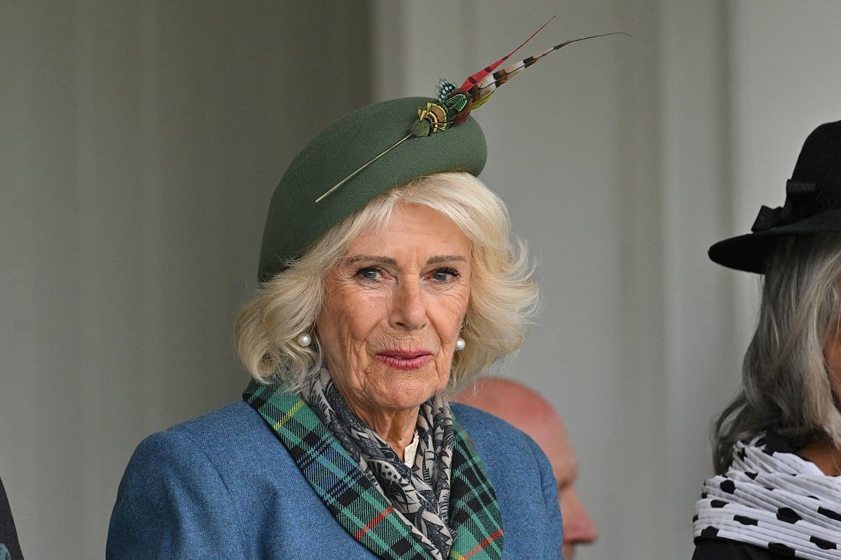 Camilla, Trump'ın İngiltere Ziyareti Öncesinde Sinüzit ile Cenazeden Çekildi
