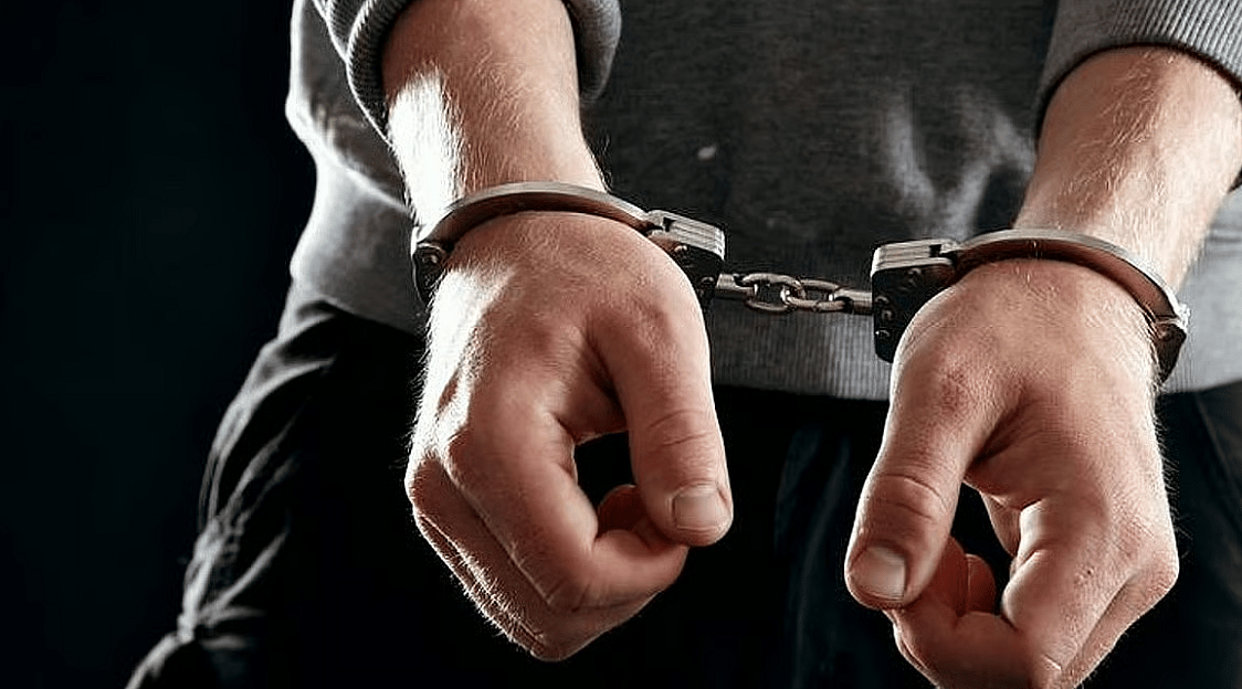 Çocuk İstismarı Çetesi Yakalandı: BAE Eğitimli Memurlar 32 Tutuklamaya Yardım Ediyor
