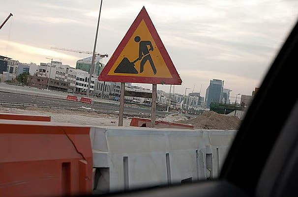 Dubai Sakinleri Artık Whatsapp'ta Çukurları, Kırık Trafik Işıklarını Bildirebilir