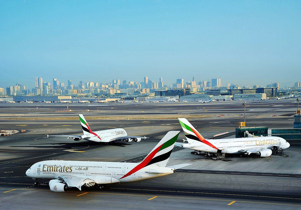 Dubai Uçuşları: Emirates, Süper Tayfun Ragasa İnişinden Önce Birkaç Uçuşu İptal Etti