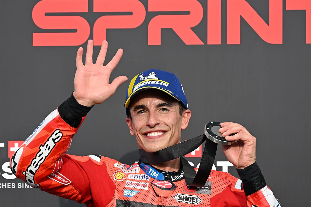 Duygusal Marquez Yedinci Motogp Dünya Şampiyonasını Kazandı