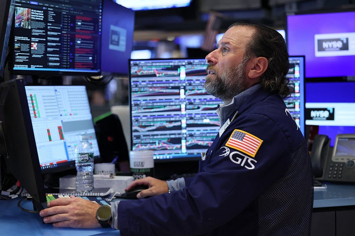 Fed Daha Fazla Faiz İndirimi Gösterdikten Sonra Wall Street Rekor Seviyeye Ulaştı; Intel Yükseliyor